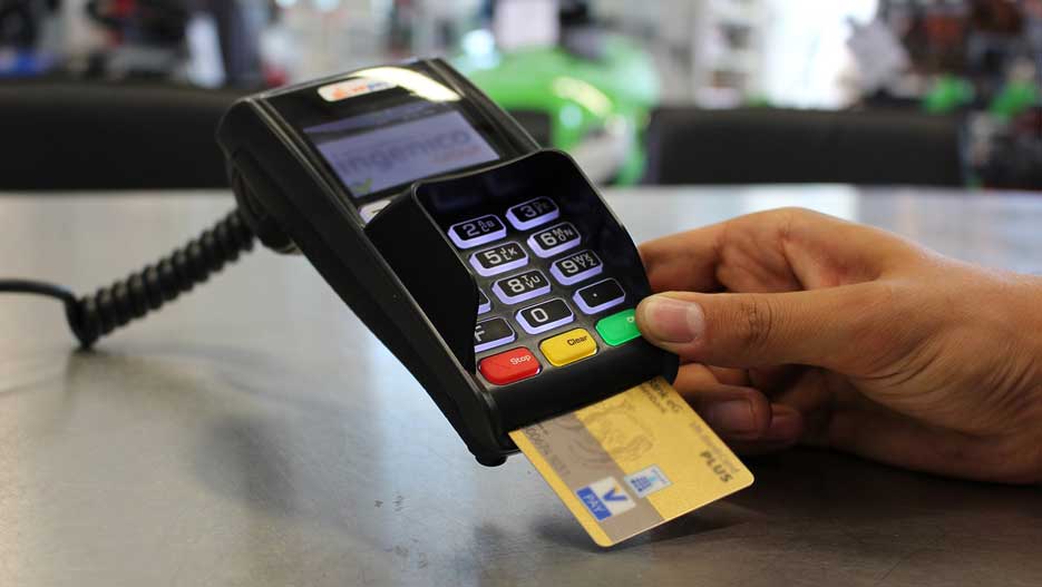 Banks and Financial Institutions in Ghana to Offer Discounts to Customers Using Debit Cards