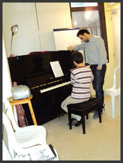 Ayadina-Association-piano.jpg