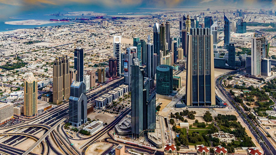 Economic Outlook: Projects of the 50 to Help UAE Reduce its Dependence on Hydrocarbons